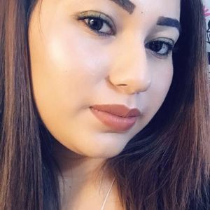 Meet your Posher, Fatima